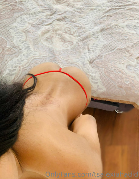 bellaahadid erotische nackten archiv