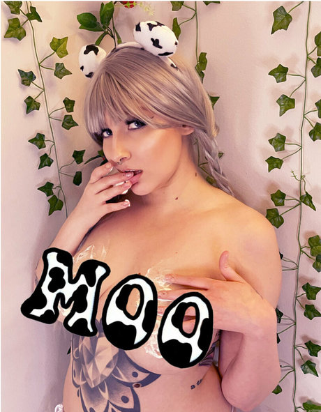 dicke blonde onlyfans freie akt bilder