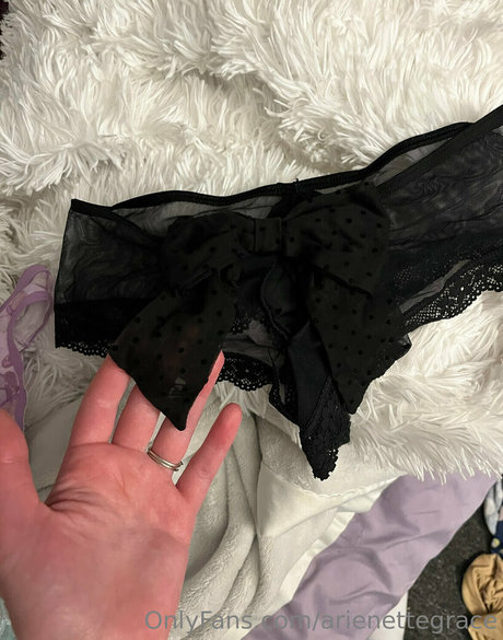 arienettegrace kunst nackte archiv