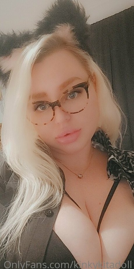 kinkykitadoll schauspielerin schöne foto