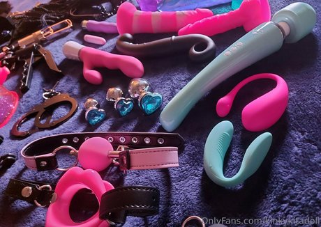 kinkykitadoll hübsche nackt galerien