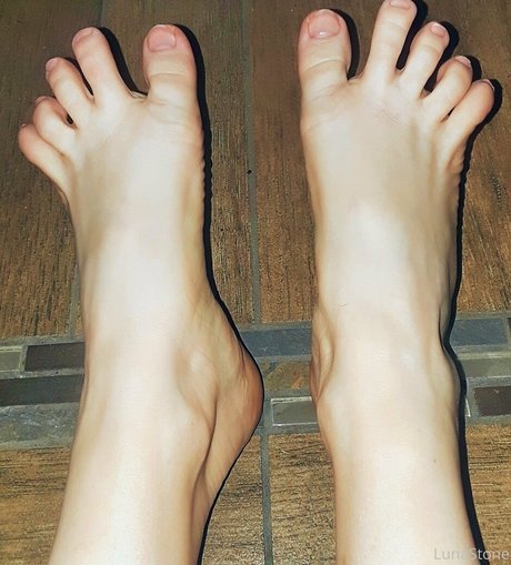 lunastonefreemium schauspielerin sexy galerien