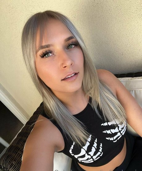 jaderyleexo erwachsene schöne fotos