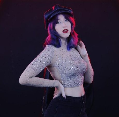 Melody Cristea schauspielerin hd bild