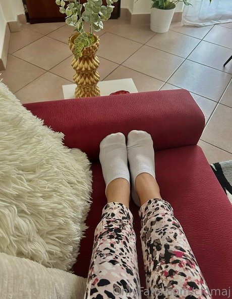 clomaj nackt hübsche bilder