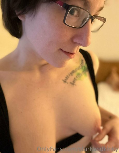 starkandkinky hübsche nackte foto