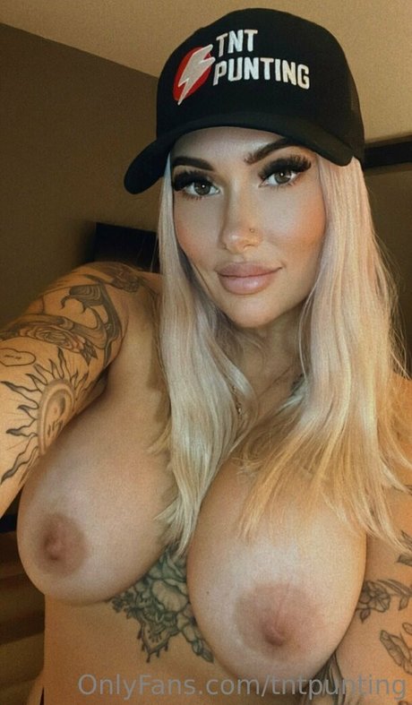 carlyelectriclive exklusive sexy galerien