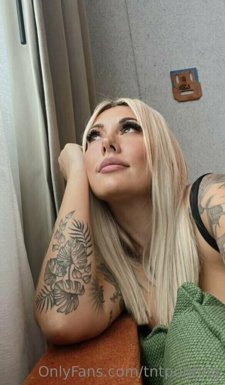 carlyelectriclive schauspielerin pornografische foto