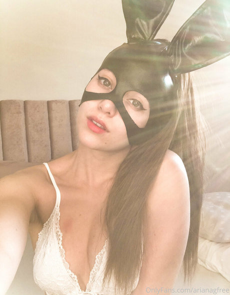 arianagfree erwachsene pornographische foto