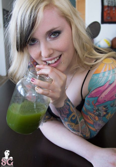 Vesta SG nackt schöne foto