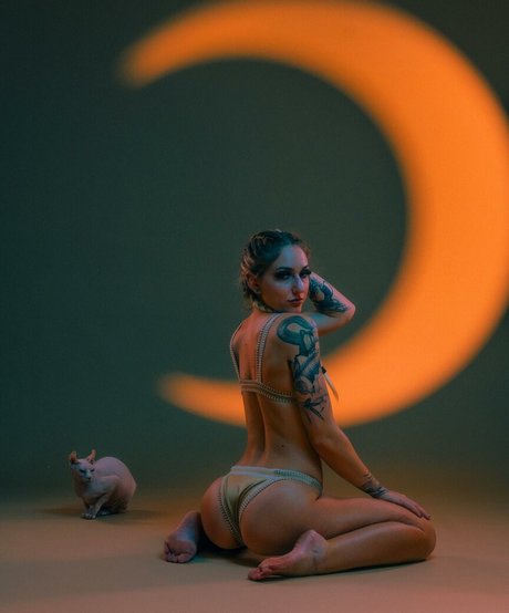 DanceZora hd pornographische bilder