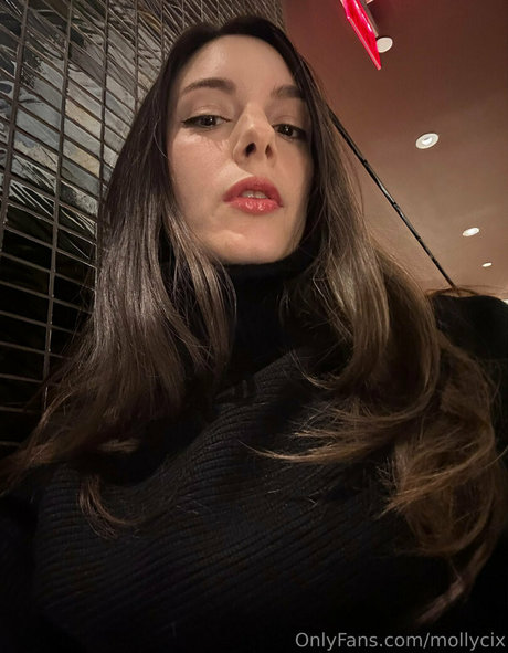 MollyCixx nackt akt galerie