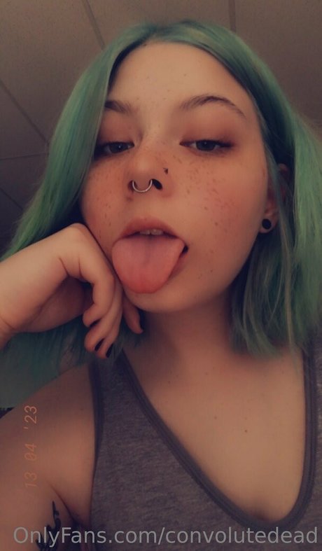 convolutedead top perfekte archiv