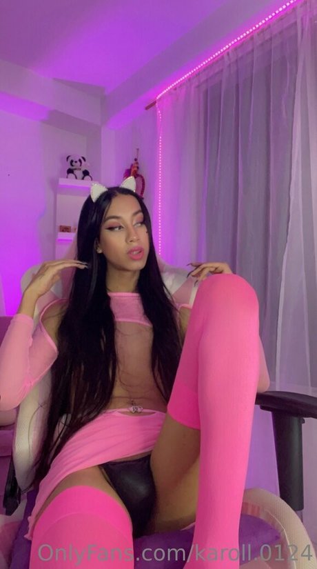 lovelykaroll nackt nette bilder