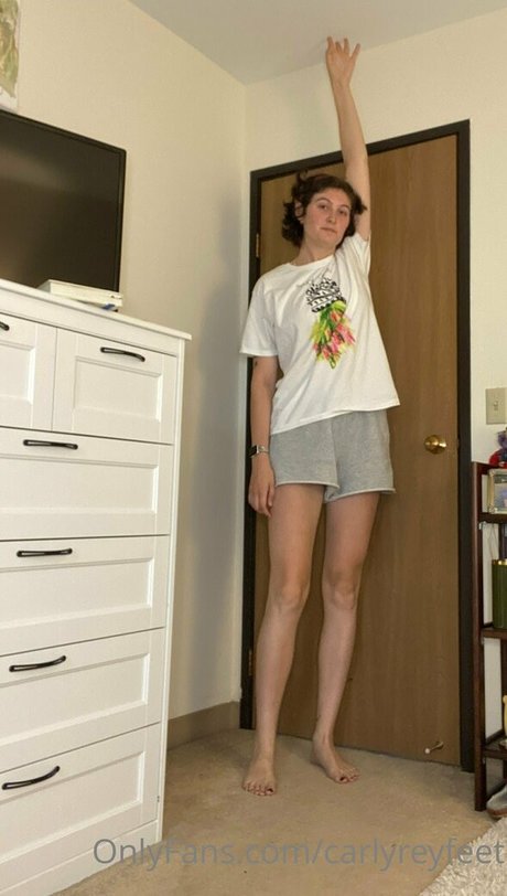 carlyreyfeet xxx bild