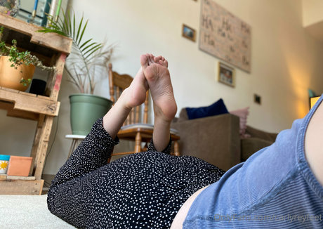 carlyreyfeet beste nackte bild