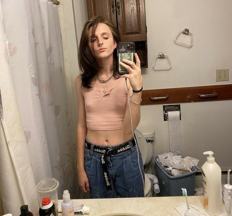 Daychain nackt sexy archiv