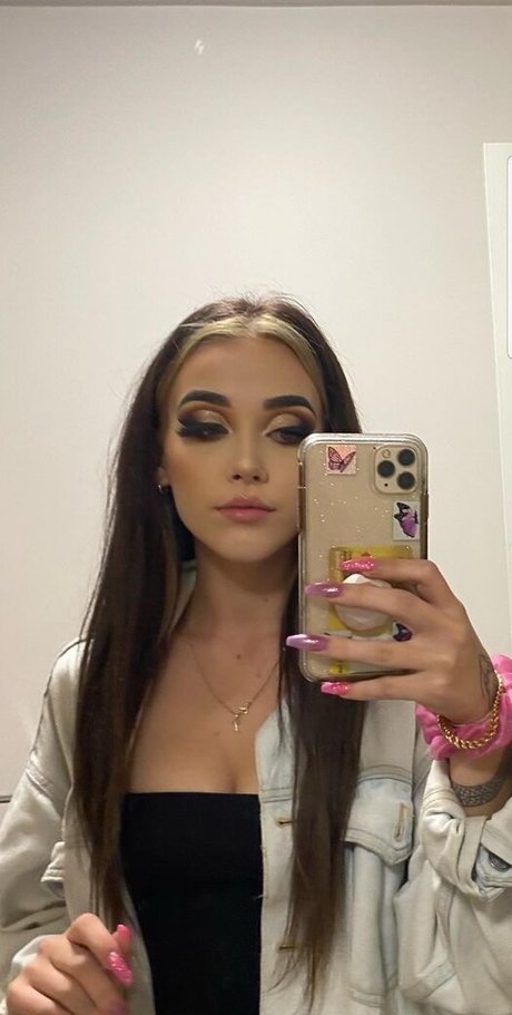 Badgirljayde hübsche bild