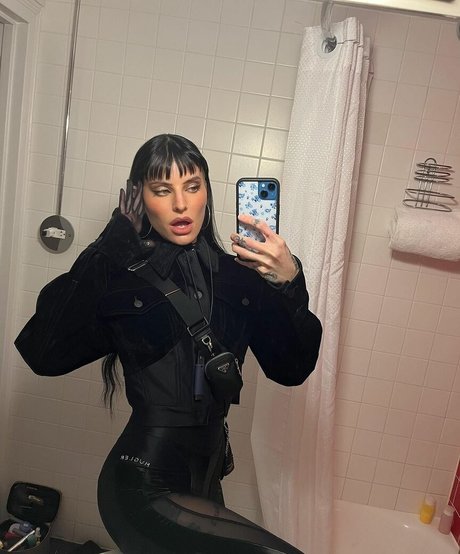 Lilith Czar hd erwachsene galerien