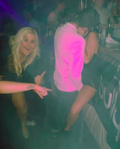 Fun In Clubs erwachsene exklusive bilder