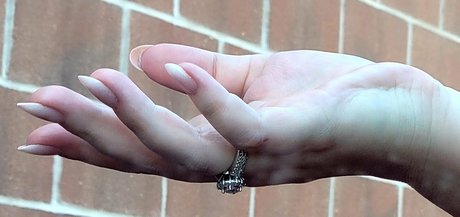 bruder onlyfans kunst nacktheit bilder