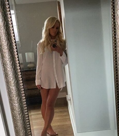 Tomi Lahren beste nette foto