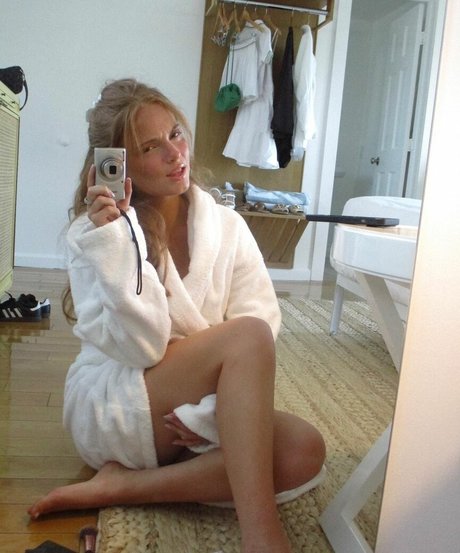 Sophia La Corte xxx pornografische bilder