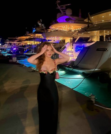 Sophia La Corte pornostar perfekte bilder