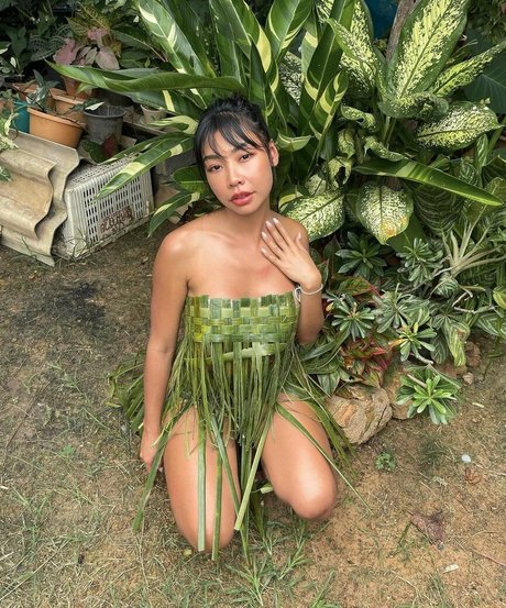 Aunaun Janthana nacktheit kunst bild