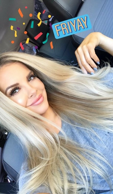 Kayla Collins hd sexy foto