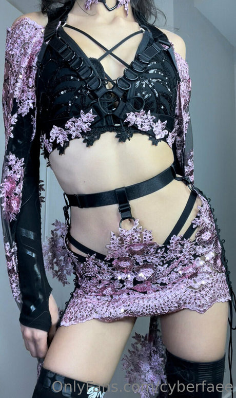 cyberfaee pornostar schöne foto