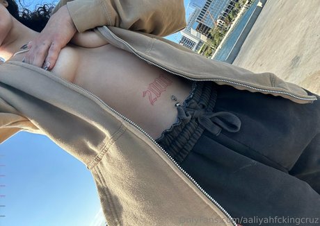 anal-gangbang onlyfans sexy bild