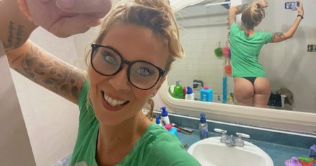 junge asiatische onlyfans kostenlose exklusive foto