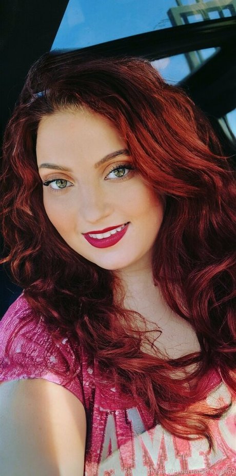 sarahyournaughtygirl69 hd archiv