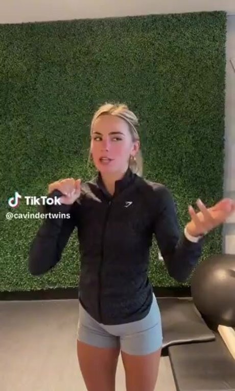 große titten kurvige onlyfans freie nacktheit galerien