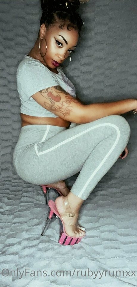 rubyyrumxx exklusive pornographische foto