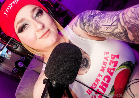 avidscreamer nacktheit heiße galerien