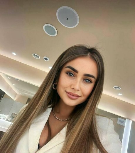 lanaannx sexy pornostar archiv