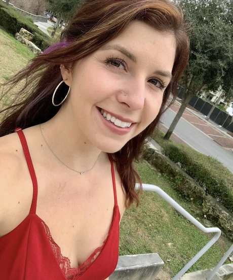 Nicole Frye top nackte archiv