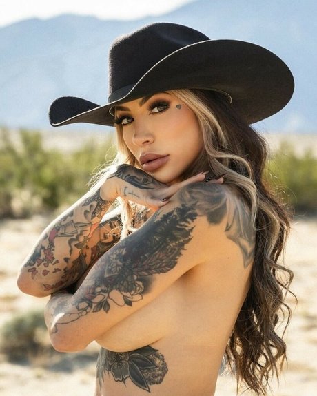 therosiemiller hd pornostar bilder