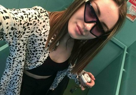 yanasugarr freie nackte bilder