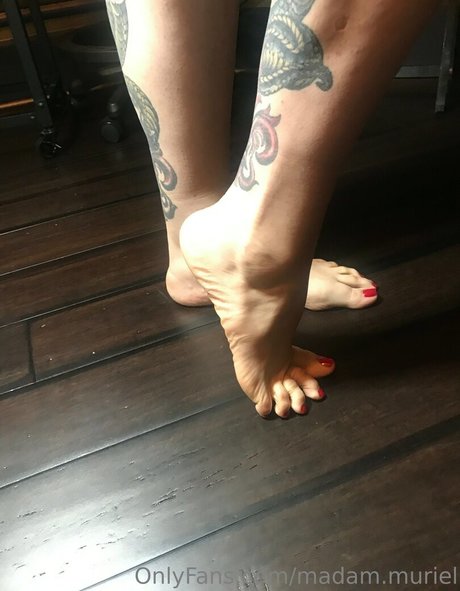 madam muriel exklusive nacktheit bild