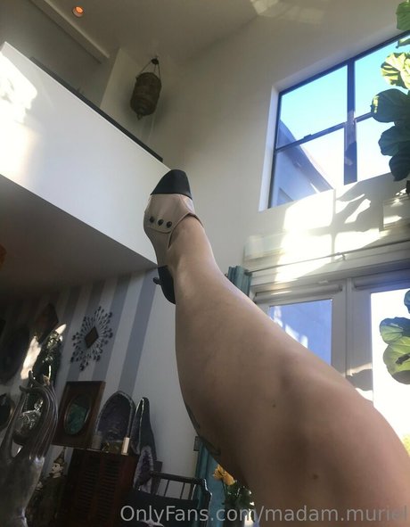 madam muriel freie pornostar bild