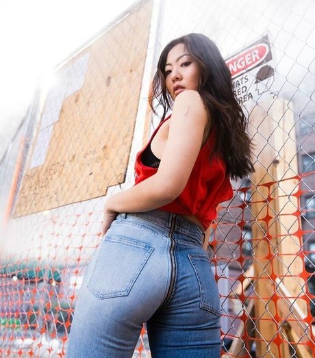 Nicole Kang kunst nackt fotos