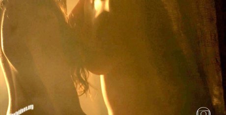 Yanna Lavigne heiße schöne bild