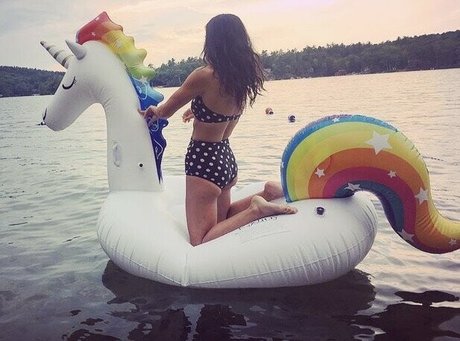 Alyssa Limperis hd erwachsene galerien