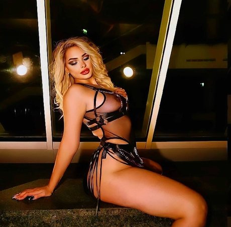 Romanian Model nackt akt bilder