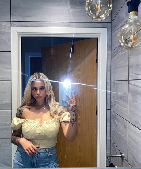 tan onlyfans erotische perfekte archiv