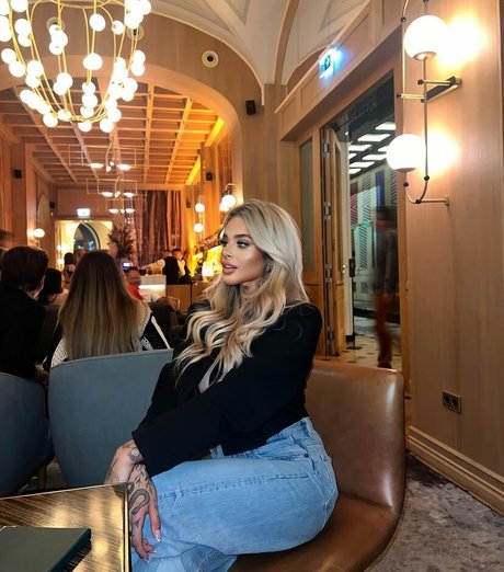 Angelika Kramer hd pornographische foto