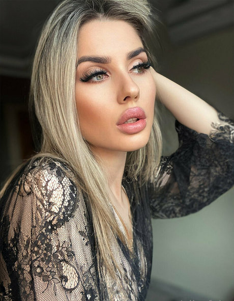 elie fairy model nackt foto